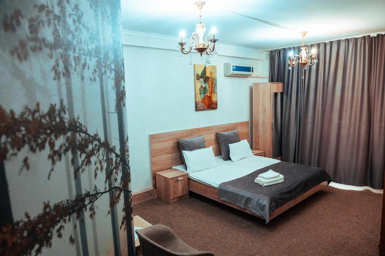 Ocean Hotel Bishkek Exteriör bild