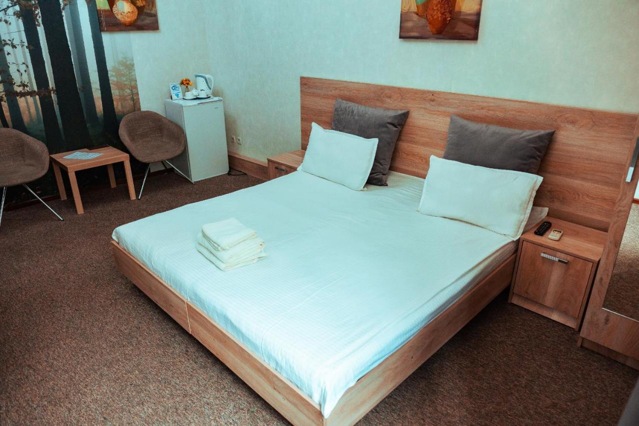 Ocean Hotel Bishkek Exteriör bild